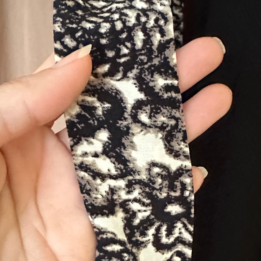 Multicolor Patterned Scarves Set - Picture 3 of 4
